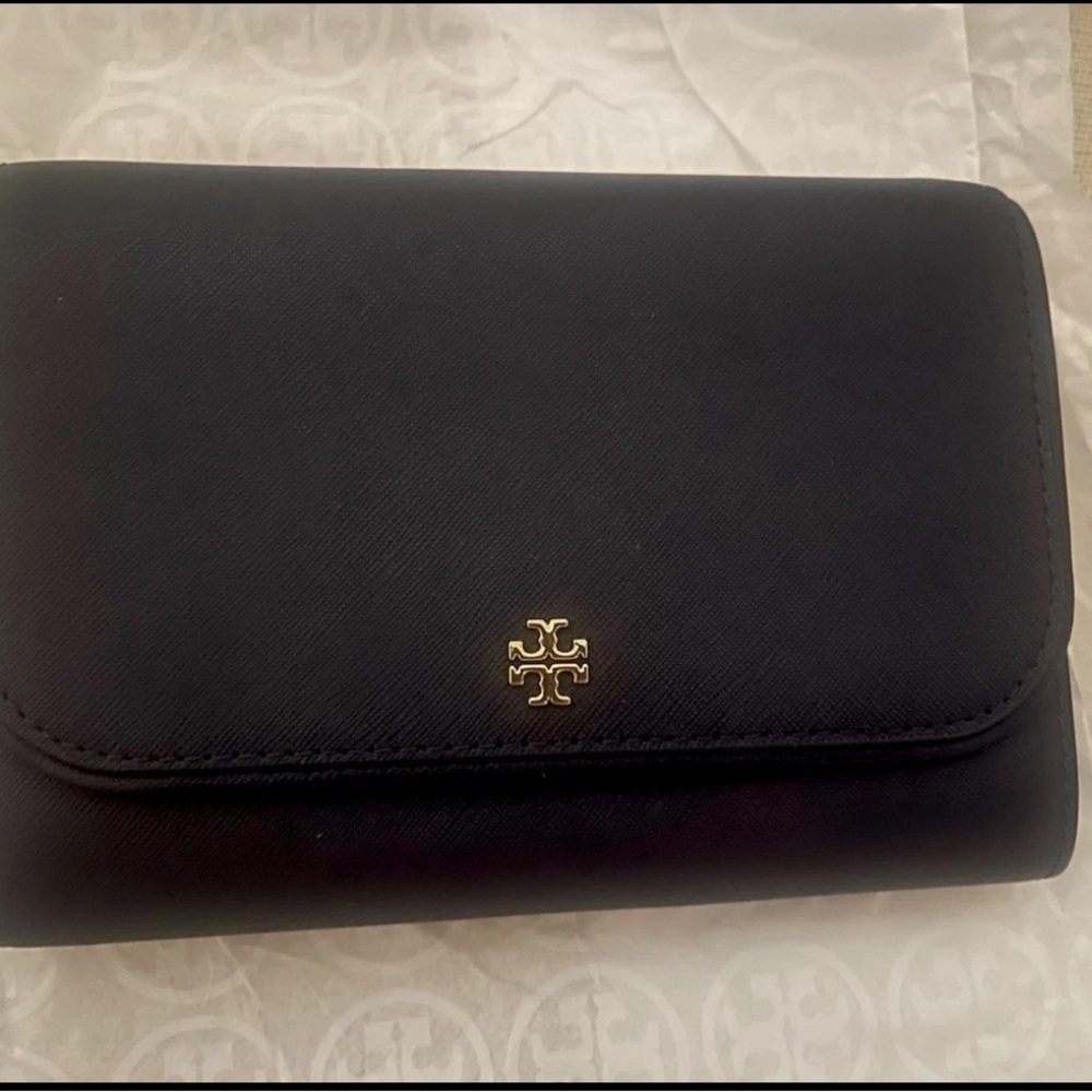 Tory Burch Emerson Chain Wallet
